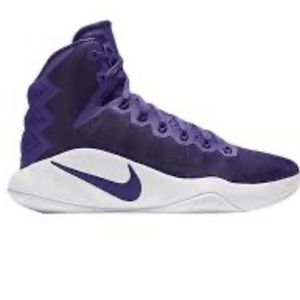 Nike Hyperdunk Basketball Shoe